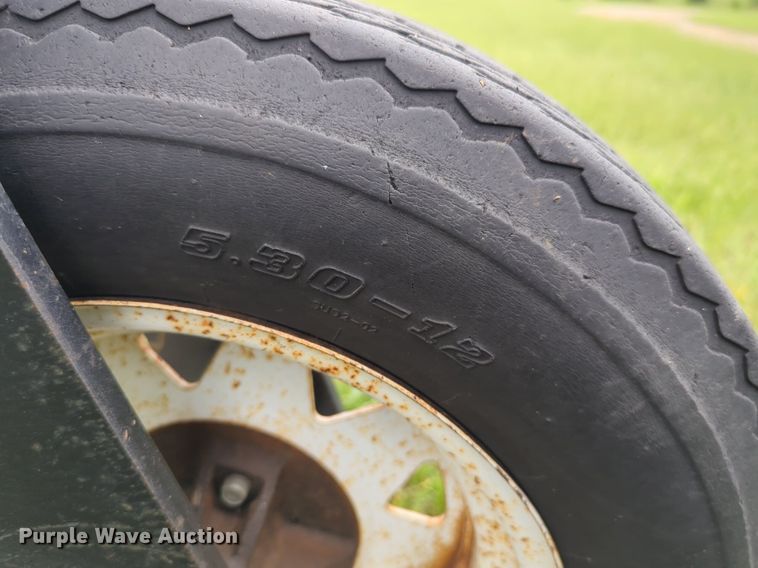 image for item DN3847 M&W DF12 hay rake