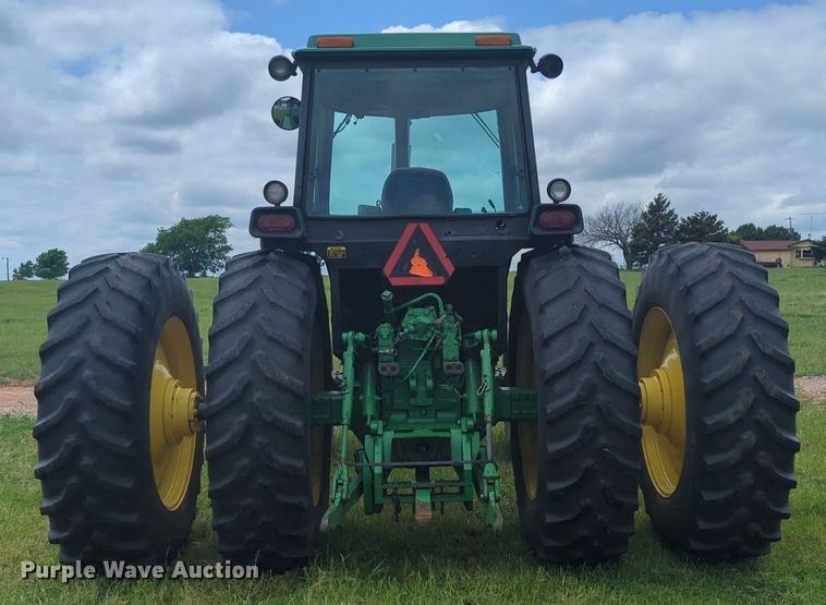 image for item DN3848 1988 John Deere 4850 MFWD tractor