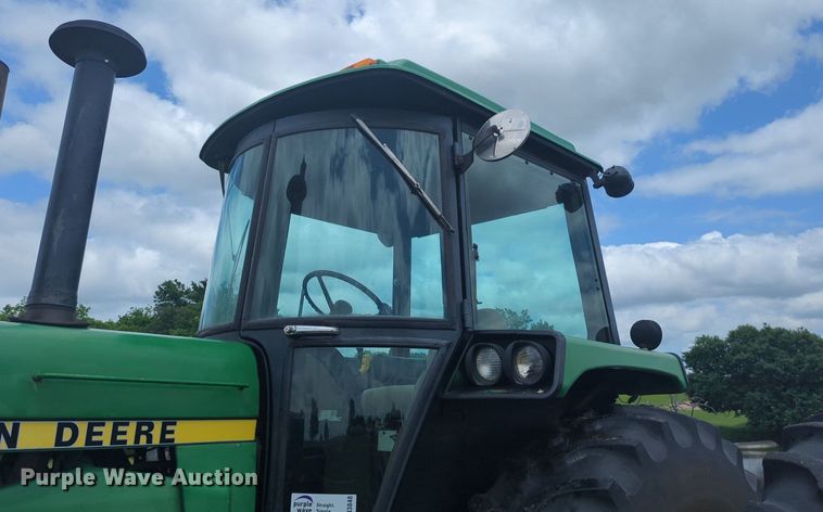 image for item DN3848 1988 John Deere 4850 MFWD tractor