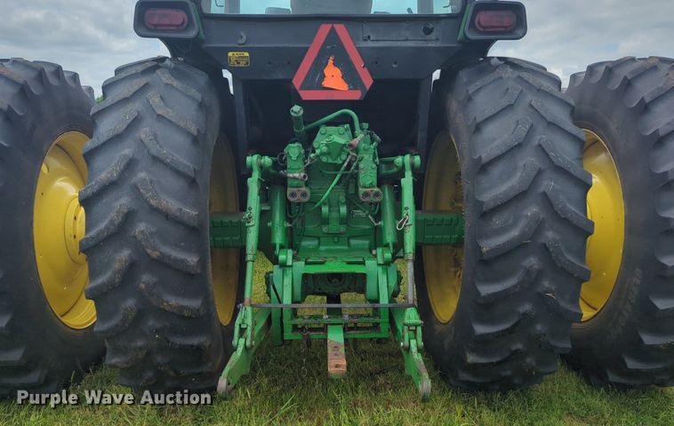 image for item DN3848 1988 John Deere 4850 MFWD tractor