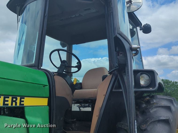 image for item DN3848 1988 John Deere 4850 MFWD tractor