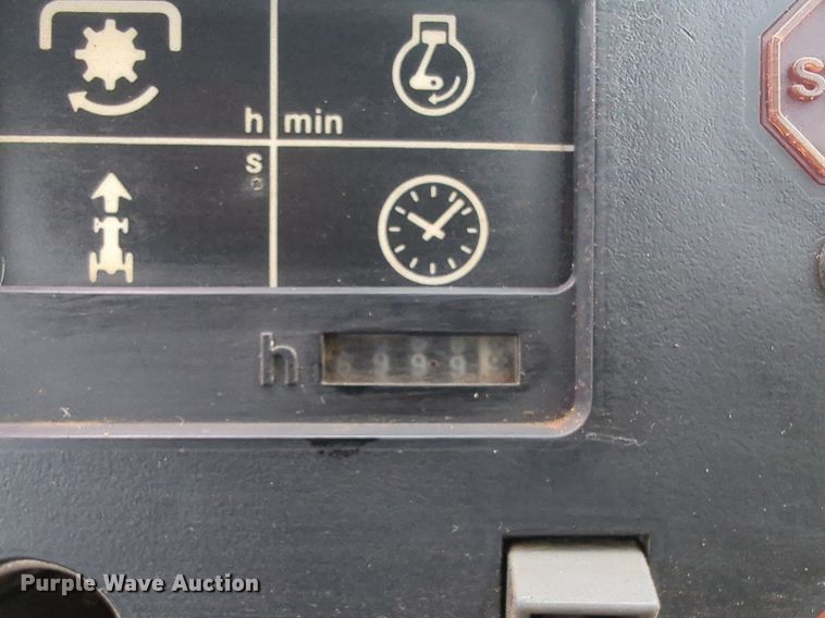 image for item DN3848 1988 John Deere 4850 MFWD tractor