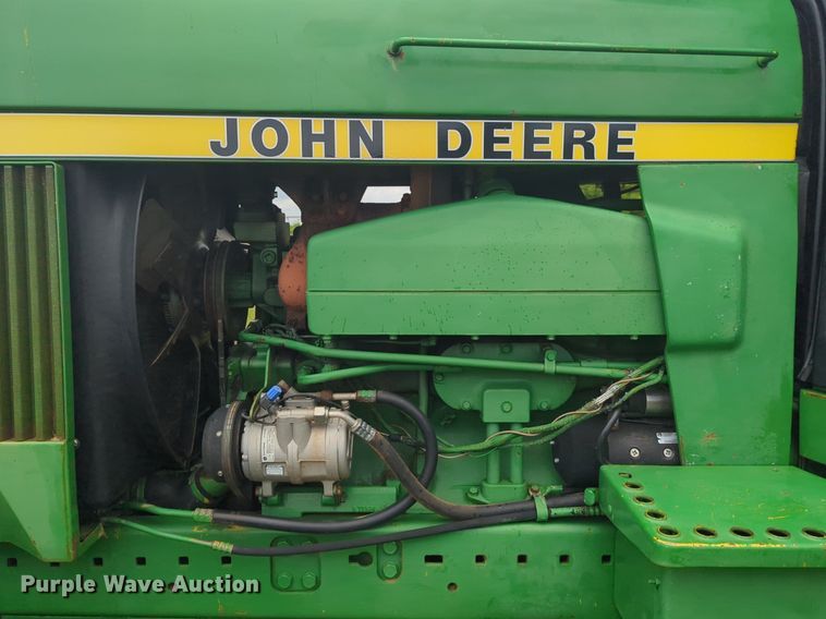 image for item DN3848 1988 John Deere 4850 MFWD tractor