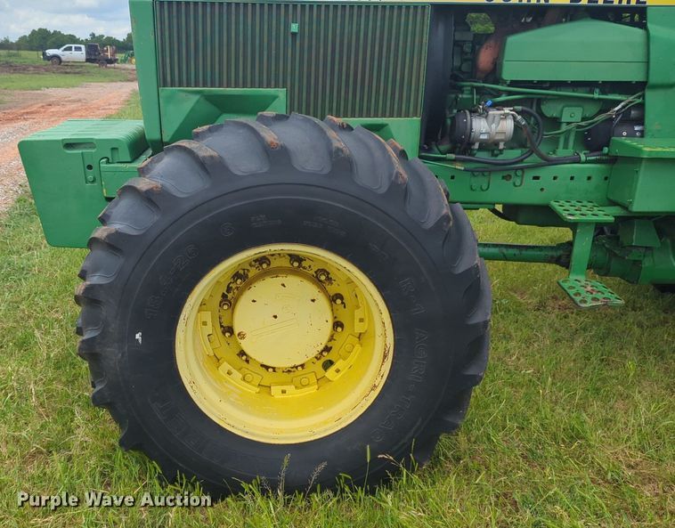 image for item DN3848 1988 John Deere 4850 MFWD tractor