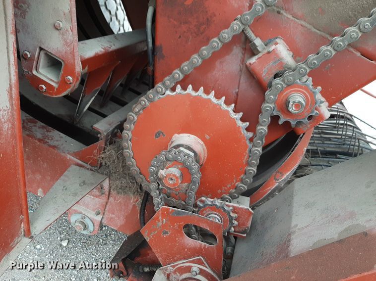 image for item DQ7090 1998 Hesston 4910 large square baler