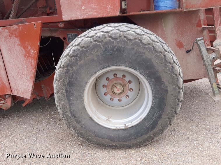 image for item DQ7090 1998 Hesston 4910 large square baler