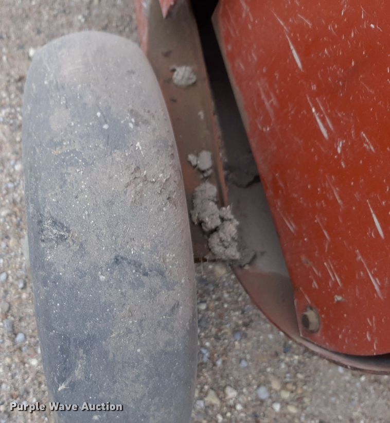 image for item DQ7090 1998 Hesston 4910 large square baler