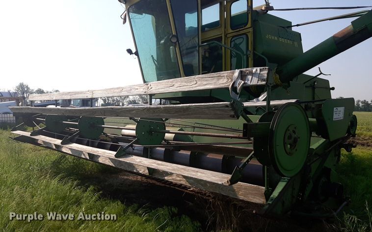image for item DQ7107 1968 John Deere 95 combine