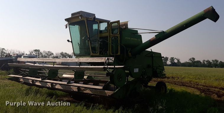 image for item DQ7107 1968 John Deere 95 combine