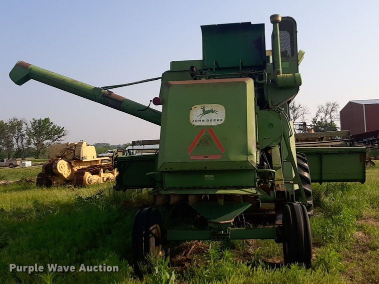 image for item DQ7107 1968 John Deere 95 combine