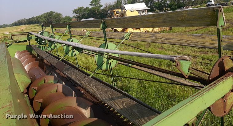 image for item DQ7107 1968 John Deere 95 combine