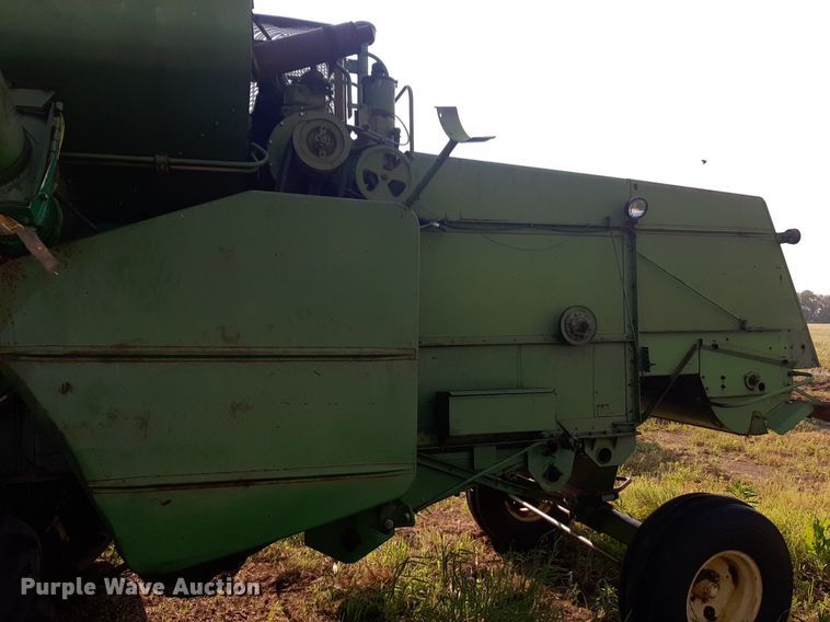 image for item DQ7107 1968 John Deere 95 combine