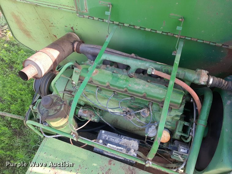 image for item DQ7107 1968 John Deere 95 combine