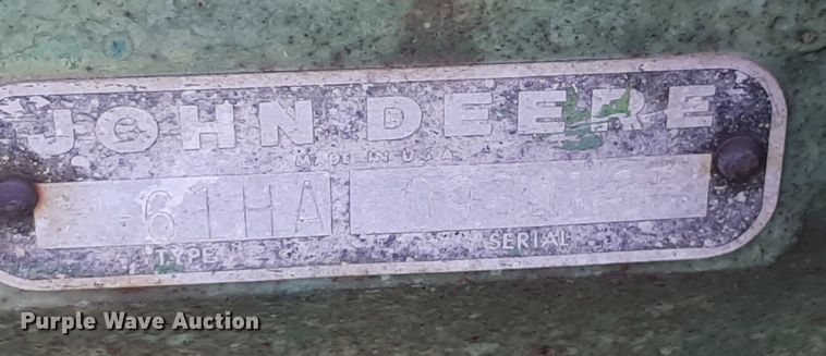 image for item DQ7107 1968 John Deere 95 combine