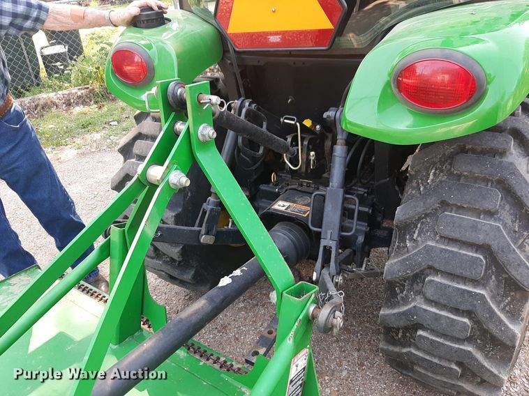 image for item DQ7109 2007 John Deere 3520 MFWD tractor