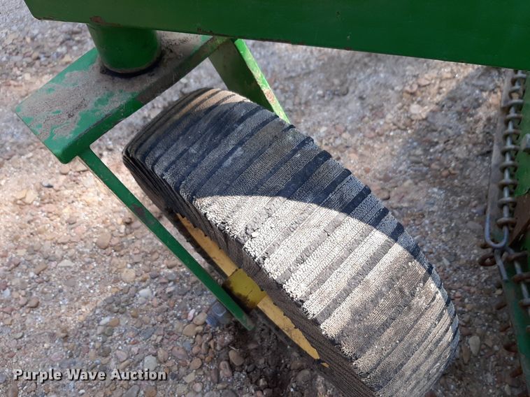 image for item DQ7109 2007 John Deere 3520 MFWD tractor