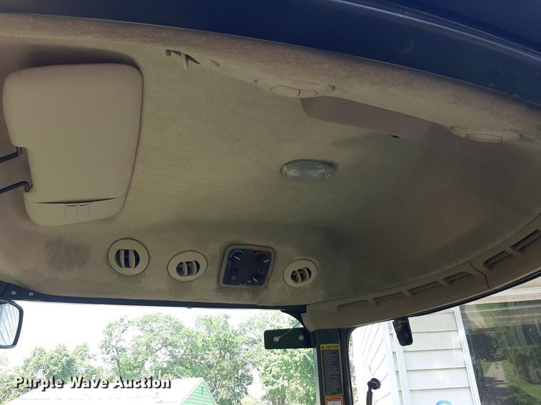 image for item DQ7109 2007 John Deere 3520 MFWD tractor