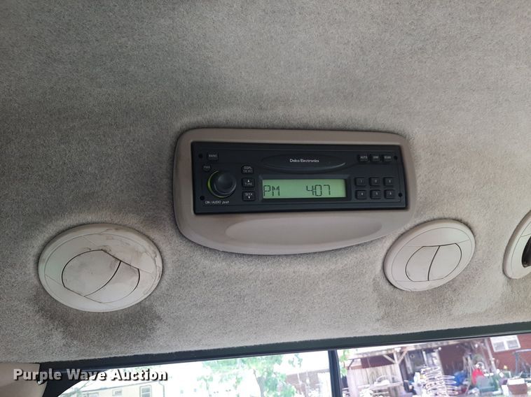 image for item DQ7109 2007 John Deere 3520 MFWD tractor