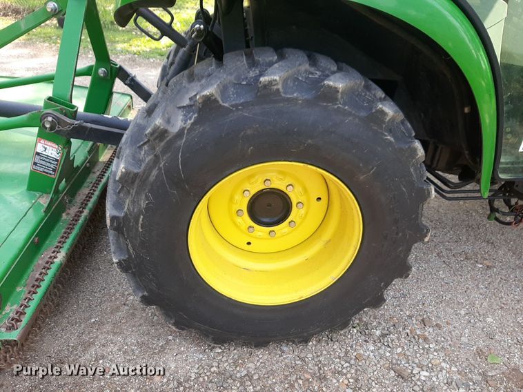 image for item DQ7109 2007 John Deere 3520 MFWD tractor