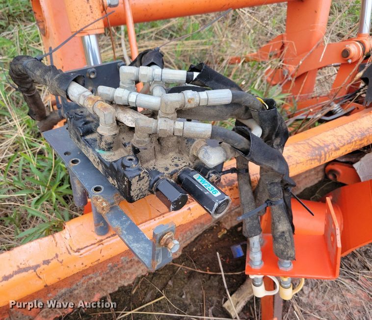 image for item DR4303 Kubota LA1153 loader bucket