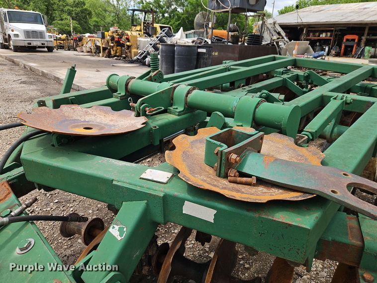 image for item DR8609 Crust Buster 14 H off-set disk