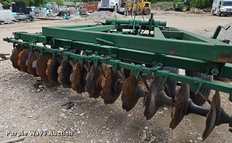 image for item DR8609 Crust Buster 14 H off-set disk