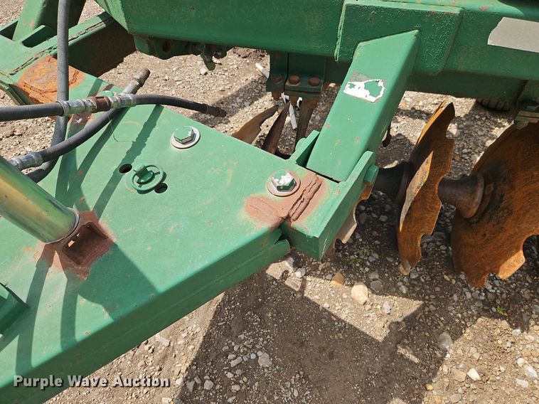 image for item DR8609 Crust Buster 14 H off-set disk