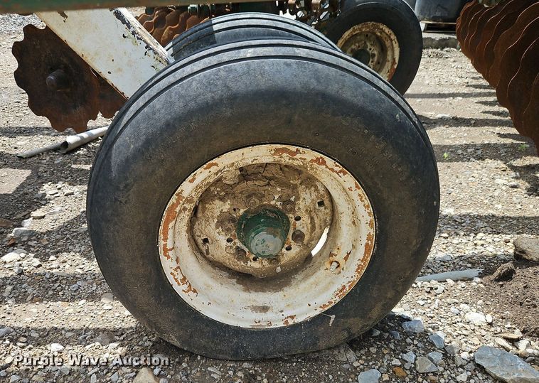 image for item DR8609 Crust Buster 14 H off-set disk