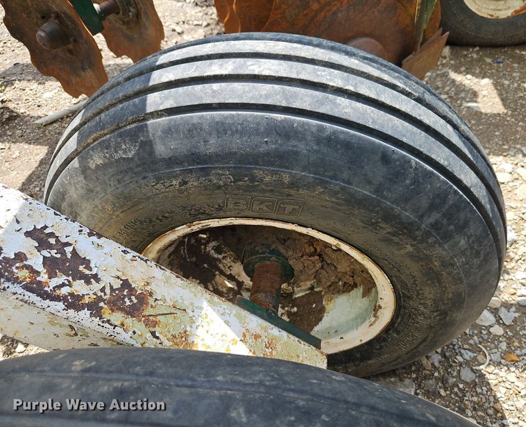 image for item DR8609 Crust Buster 14 H off-set disk