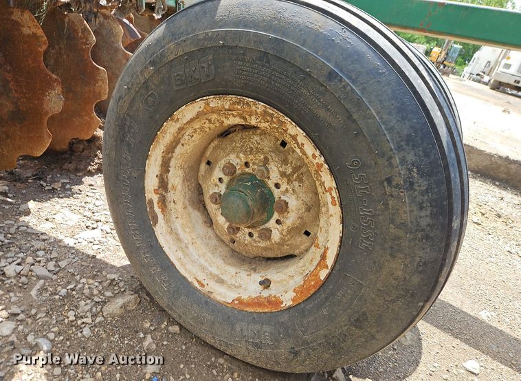 image for item DR8609 Crust Buster 14 H off-set disk