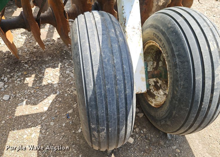 image for item DR8609 Crust Buster 14 H off-set disk