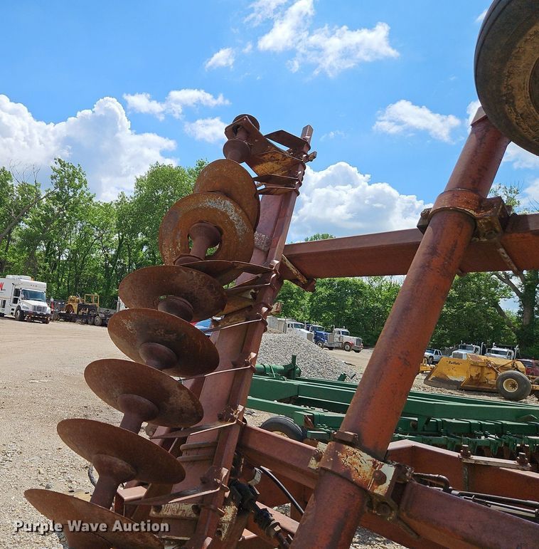 image for item DR8610 Crust Buster double off-set disk