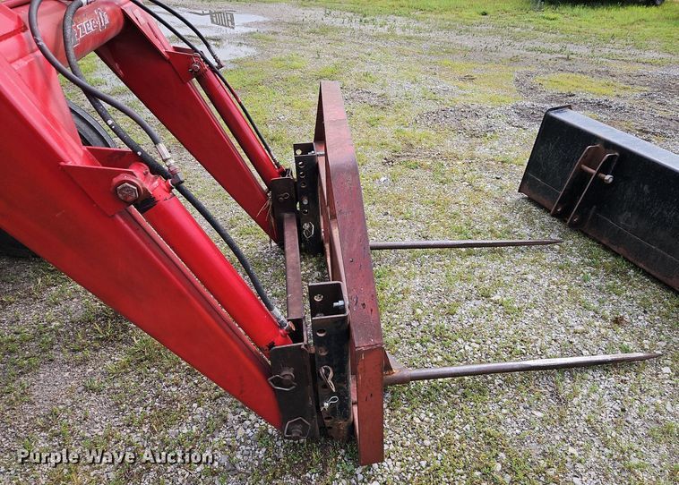 image for item DR8615 1980 International Harvester  986 tractor