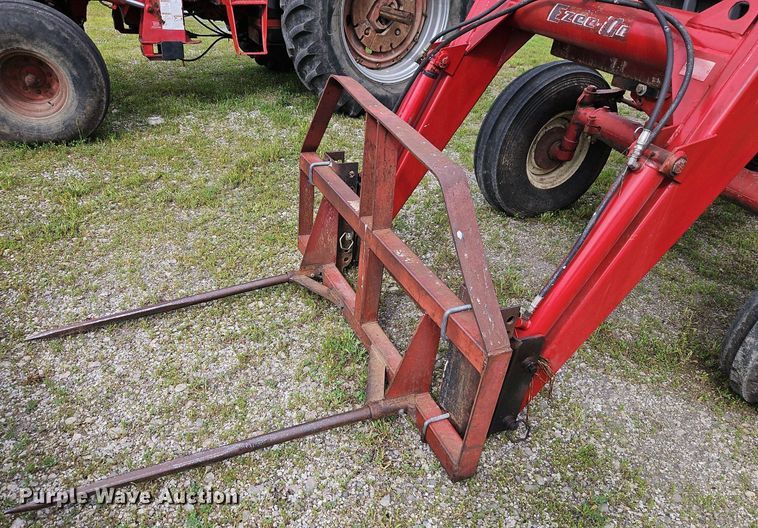 image for item DR8615 1980 International Harvester  986 tractor