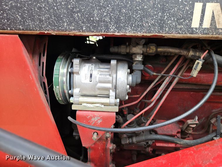 image for item DR8615 1980 International Harvester  986 tractor