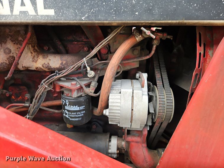 image for item DR8615 1980 International Harvester  986 tractor