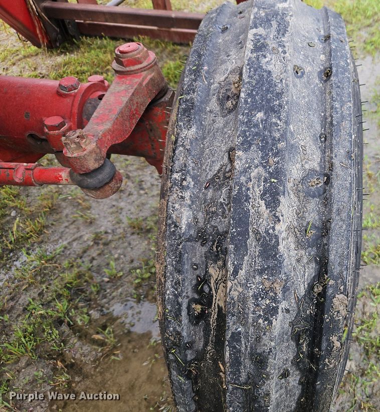 image for item DR8615 1980 International Harvester  986 tractor