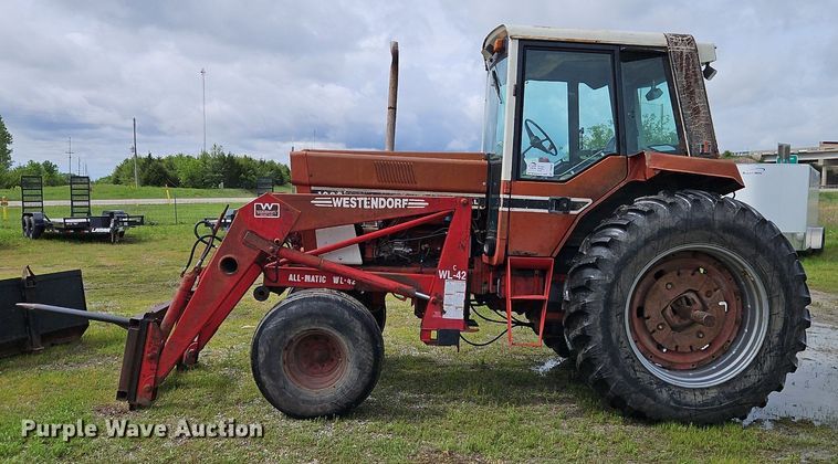 image for item DR8616 1976 International Harvester  1086 tractor