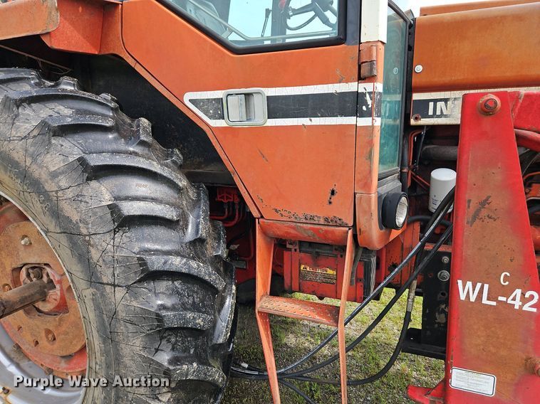 image for item DR8616 1976 International Harvester  1086 tractor