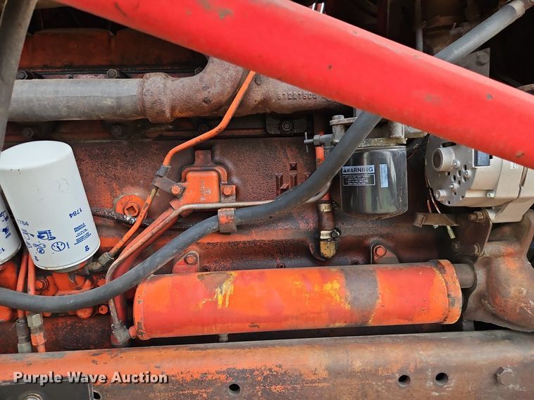 image for item DR8616 1976 International Harvester  1086 tractor