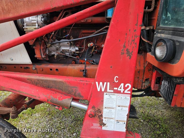 image for item DR8616 1976 International Harvester  1086 tractor