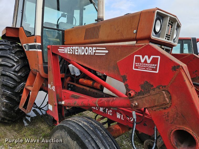 image for item DR8616 1976 International Harvester  1086 tractor