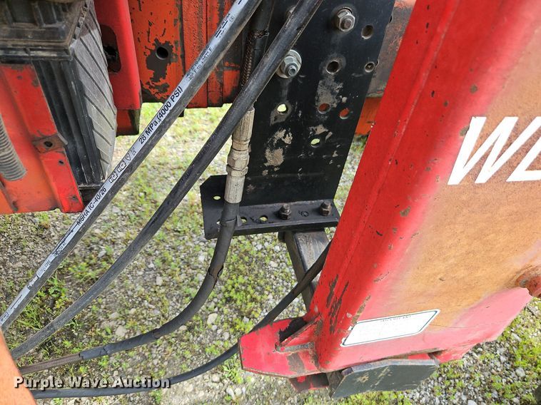 image for item DR8616 1976 International Harvester  1086 tractor