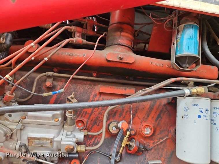 image for item DR8616 1976 International Harvester  1086 tractor