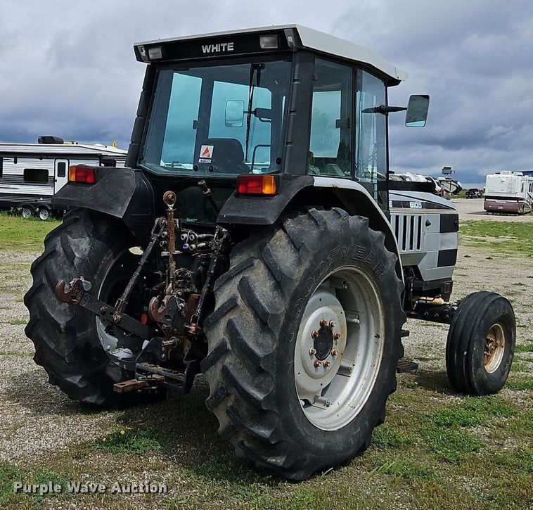 image for item DR8617 1992 White 6105 C tractor