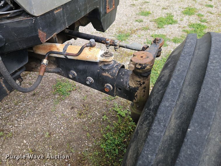 image for item DR8617 1992 White 6105 C tractor