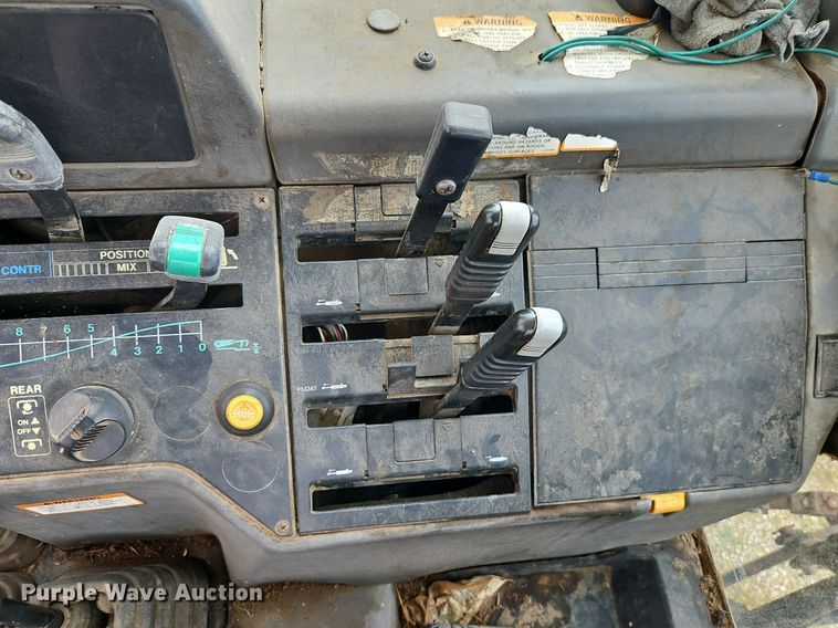 image for item DR8617 1992 White 6105 C tractor