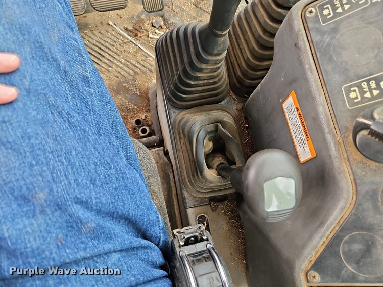 image for item DR8617 1992 White 6105 C tractor