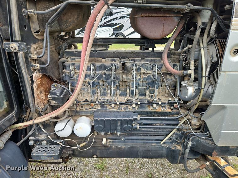 image for item DR8617 1992 White 6105 C tractor