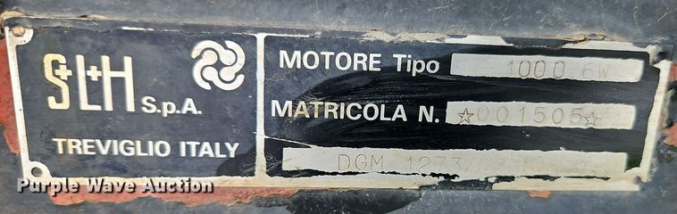 image for item DR8617 1992 White 6105 C tractor